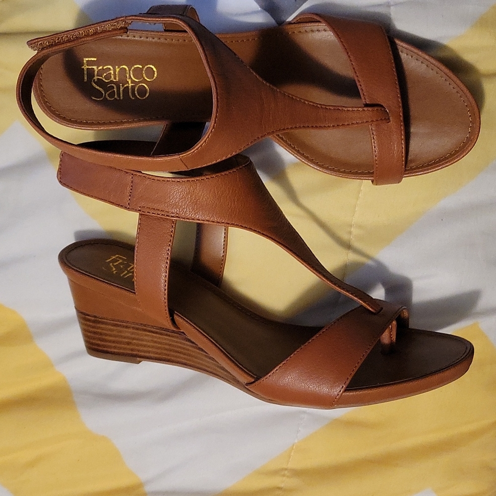 Size 8 not brown leather sandals.